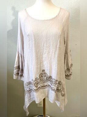 Oh Gussie Beige Embroidered Bell Sleeve Tunic Top Boho Romantic Lagenlook Large